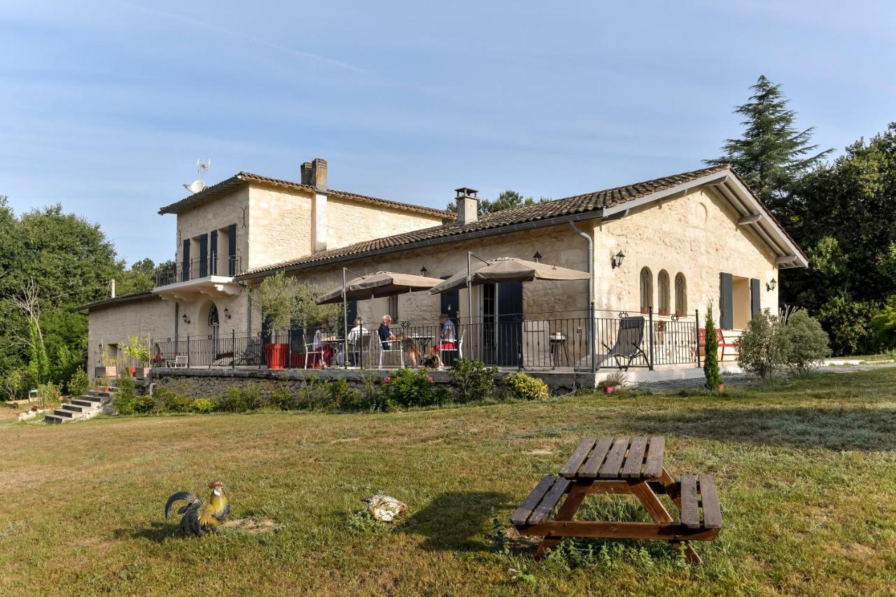 Domaine Verte Vallee Lignan-de-Bordeaux Exterior foto