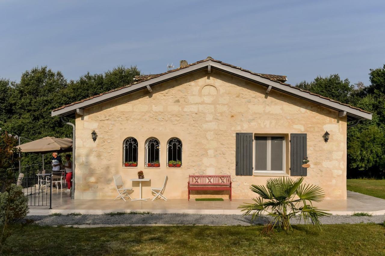 Domaine Verte Vallee Lignan-de-Bordeaux Exterior foto