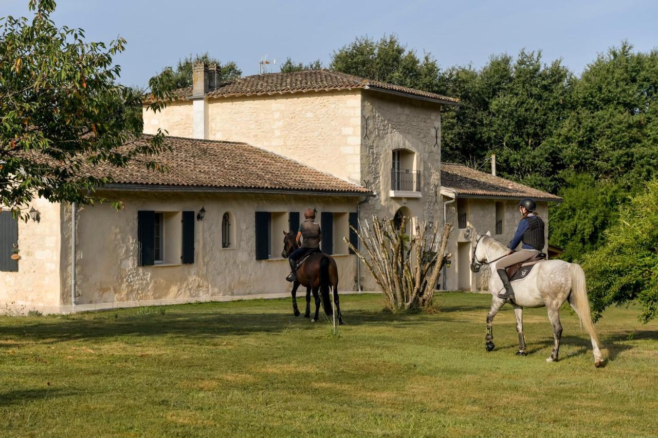 Domaine Verte Vallee Lignan-de-Bordeaux Exterior foto