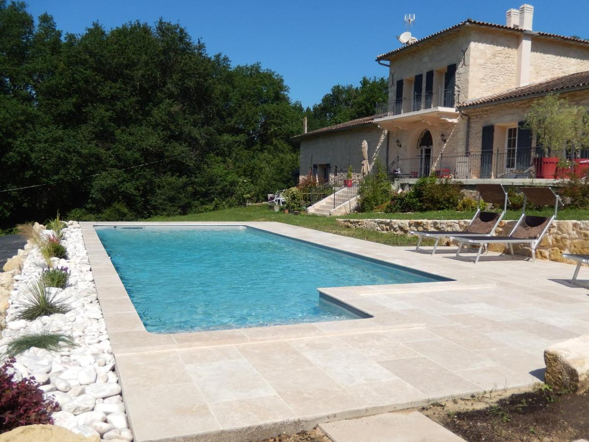 Domaine Verte Vallee Lignan-de-Bordeaux Exterior foto